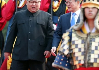 한반도 번영과 평화 위한 남북 정상, 첫 만남부터 사전 환담·오전 회담 주요 발언